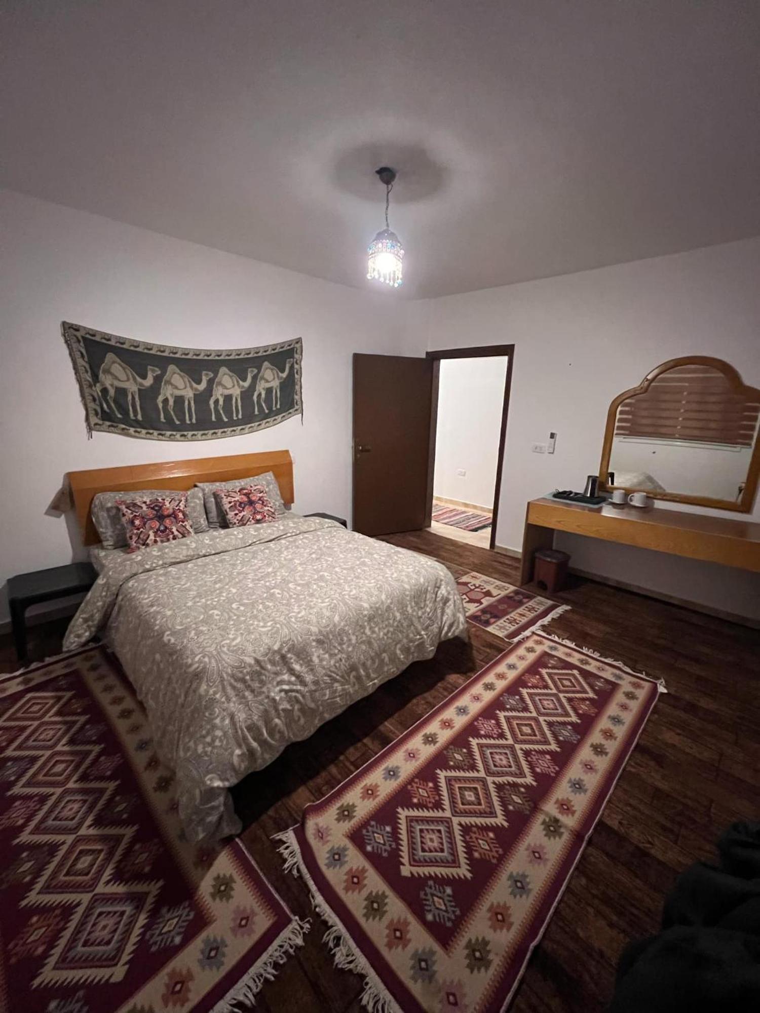 Happy Bedouin House Petra Bed & Breakfast Al Hayy Exterior foto